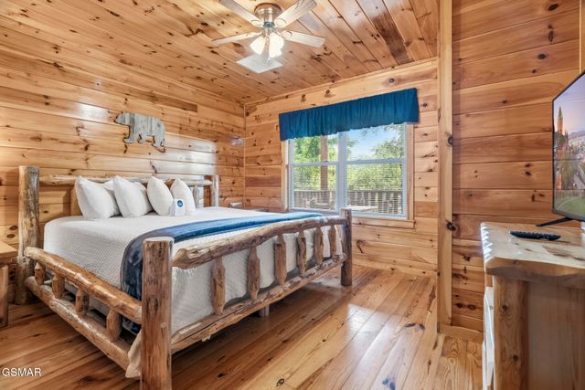 440 Oak Sky Way, Sevierville, TN 37876