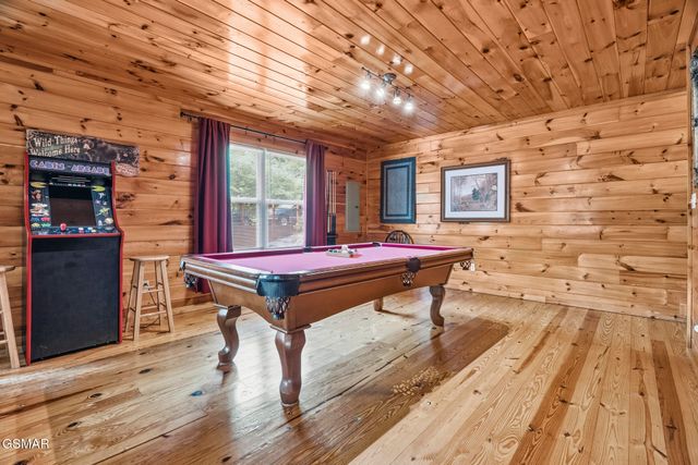 440 Oak Sky Way, Sevierville, TN 37876
