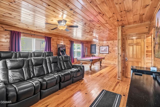 440 Oak Sky Way, Sevierville, TN 37876