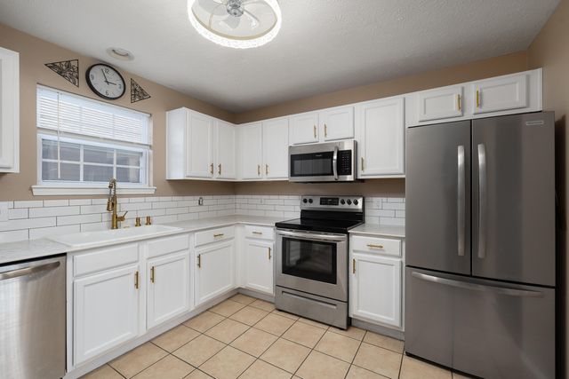 128 Knowledge Avenue 2, Branson, MO 65616