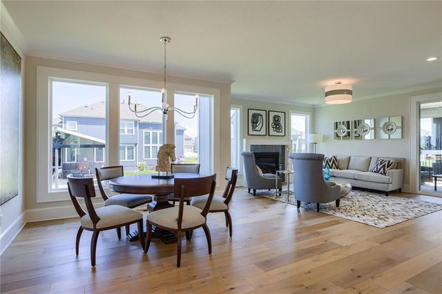 2819 W 175th Terrace, Overland Park, KS 66085