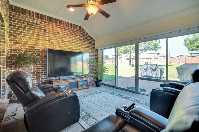 1115 Cresthaven Drive 13, Cedar Hill, TX 75104