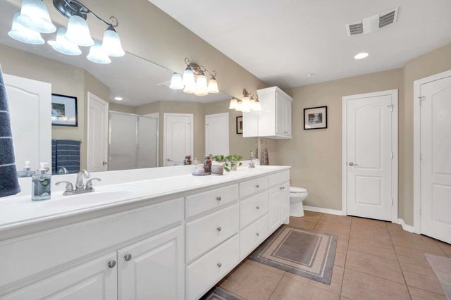 1115 Cresthaven Drive 13, Cedar Hill, TX 75104