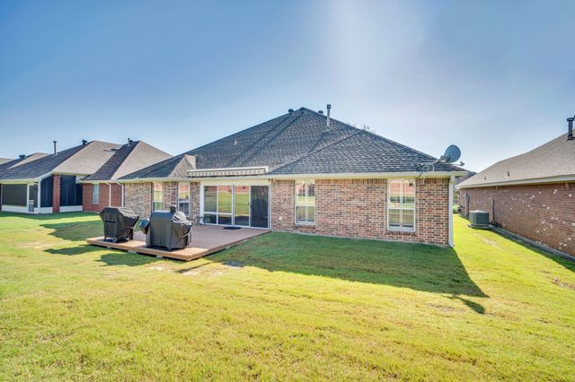 1115 Cresthaven Drive 13, Cedar Hill, TX 75104