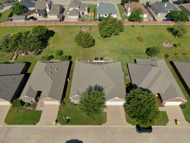 1115 Cresthaven Drive 13, Cedar Hill, TX 75104