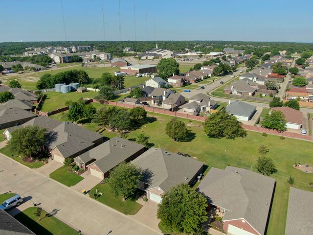 1115 Cresthaven Drive 13, Cedar Hill, TX 75104