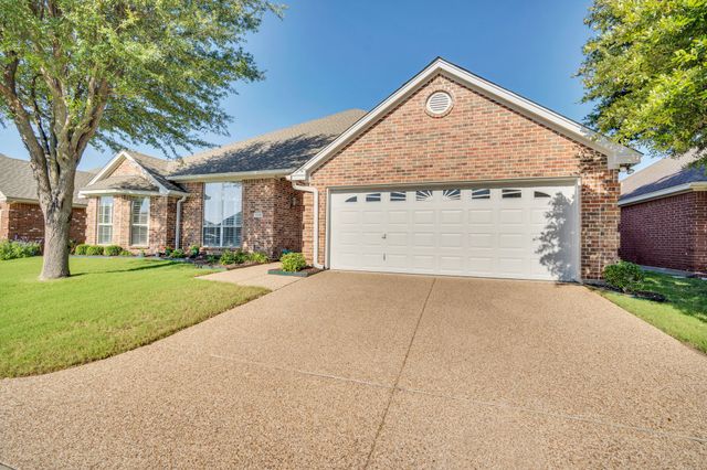 1115 Cresthaven Drive 13, Cedar Hill, TX 75104