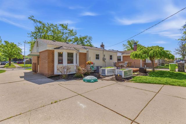 33753 Cheryl Street, Clinton Twp, MI 48035