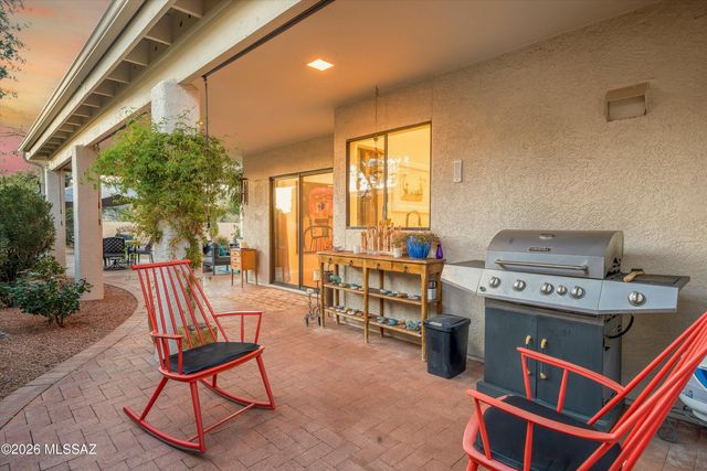 38148 S Silverwood Drive, Tucson, AZ 85739