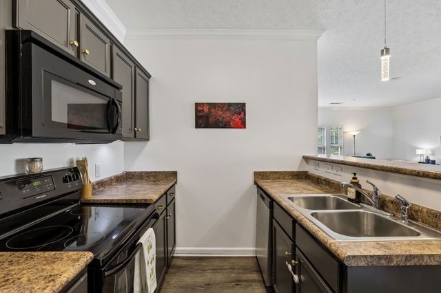 1102 Park Run Dr, Franklin, TN 37067