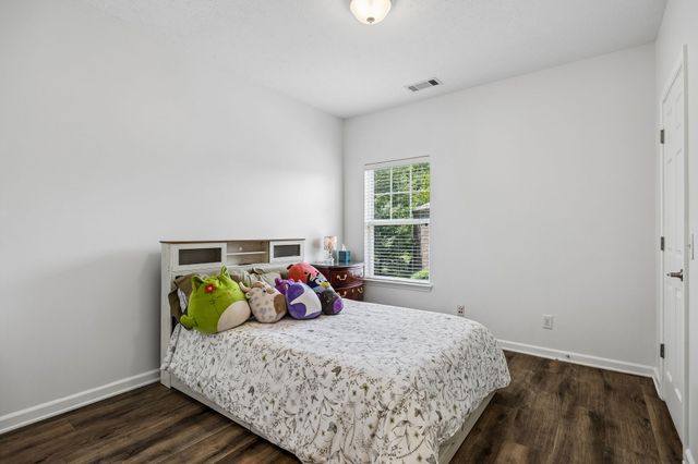 1102 Park Run Dr, Franklin, TN 37067