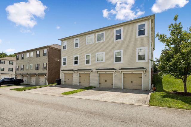 1102 Park Run Dr, Franklin, TN 37067