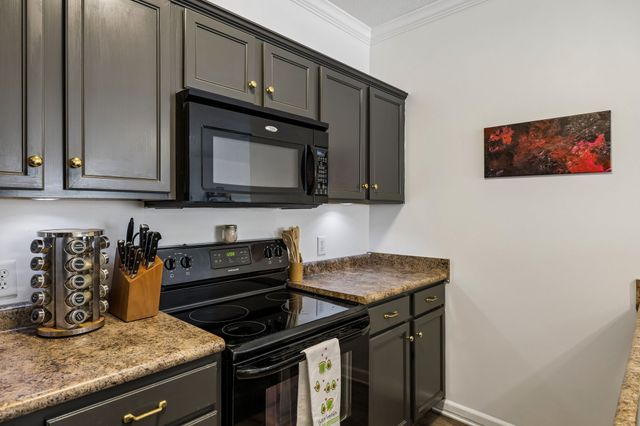 1102 Park Run Dr, Franklin, TN 37067