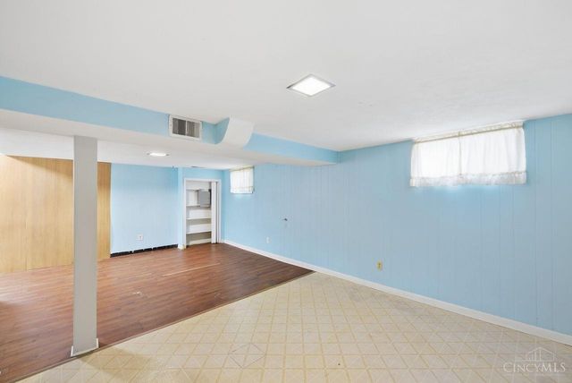 8532 Darnell Avenue, Sycamore Twp, OH 45236