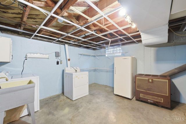 8532 Darnell Avenue, Sycamore Twp, OH 45236