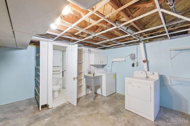 8532 Darnell Avenue, Sycamore Twp, OH 45236