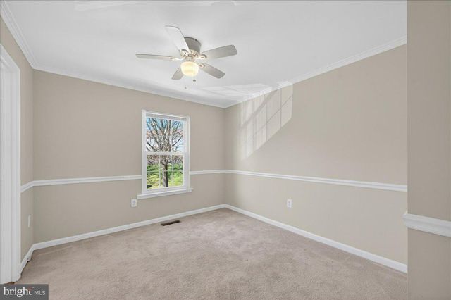 6163 FOREST CREEK LN, Springfield, VA 22152