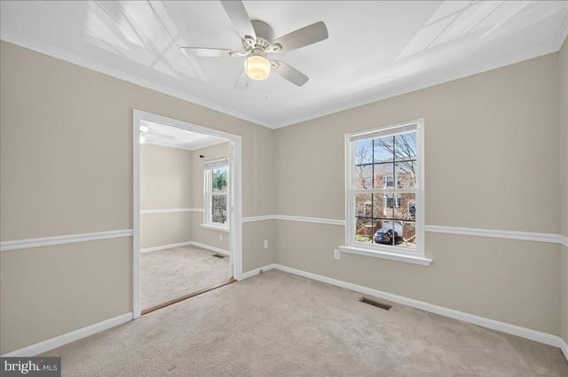 6163 FOREST CREEK LN, Springfield, VA 22152