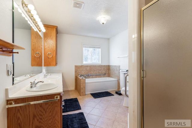 3090 N 8000 W, Tetonia, ID 83452