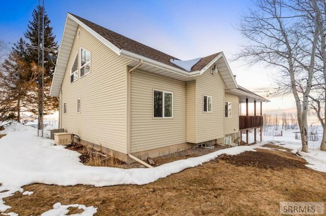 3090 N 8000 W, Tetonia, ID 83452