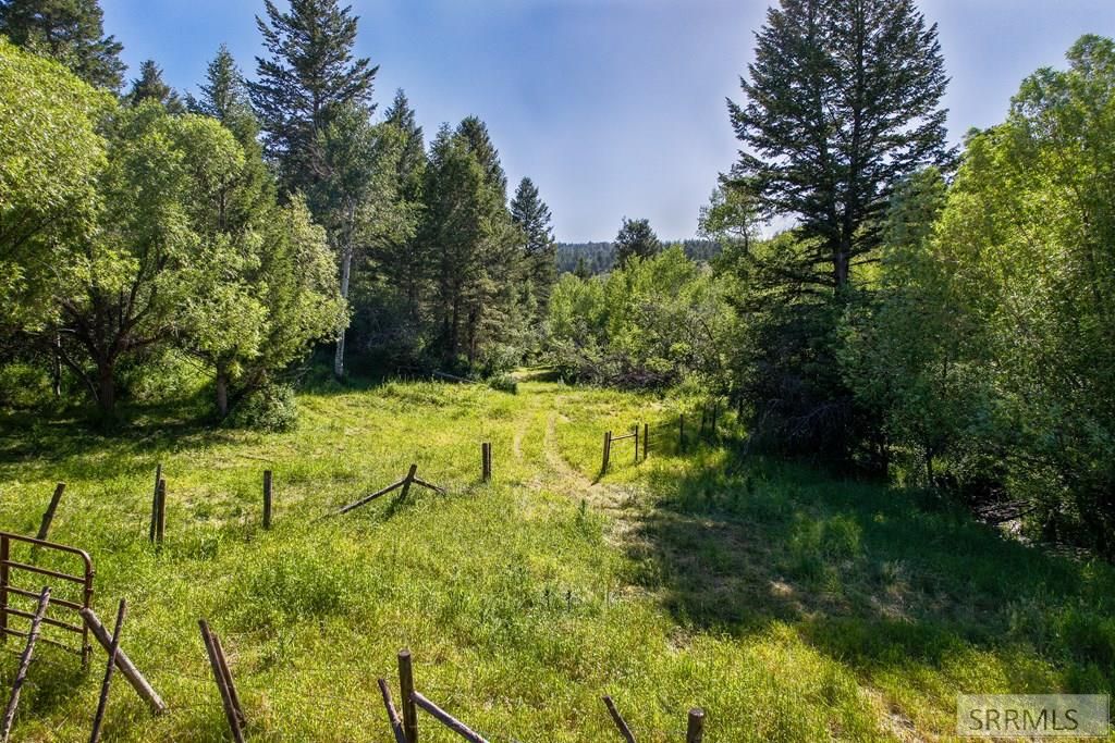 Image 11 of property listing at 3090 N 8000 W, Tetonia, ID 83452