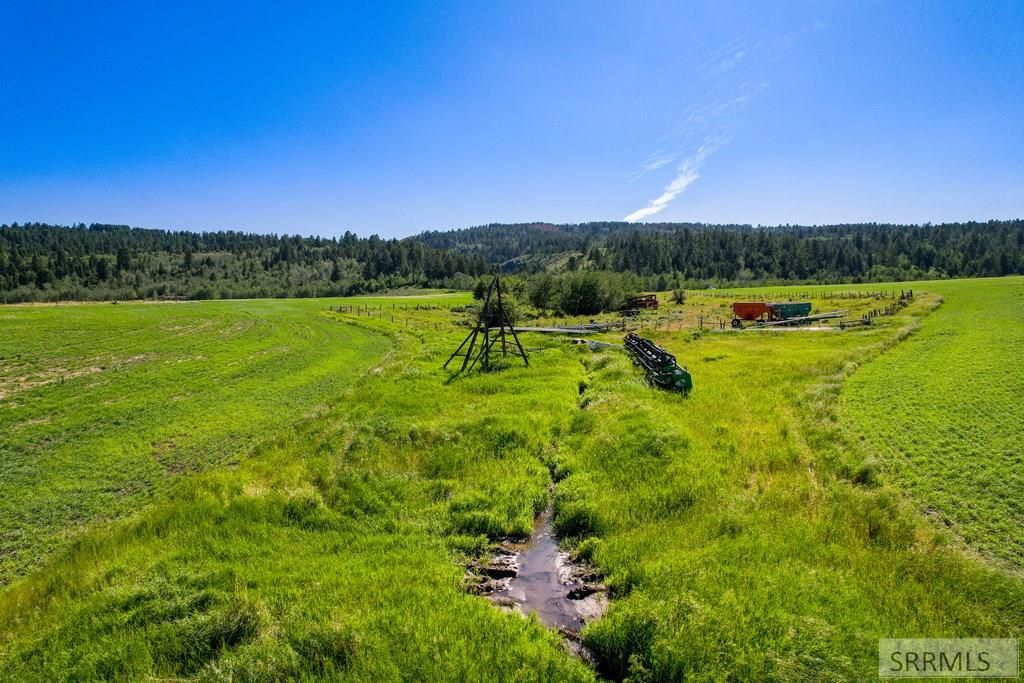 Image 17 of property listing at 3090 N 8000 W, Tetonia, ID 83452