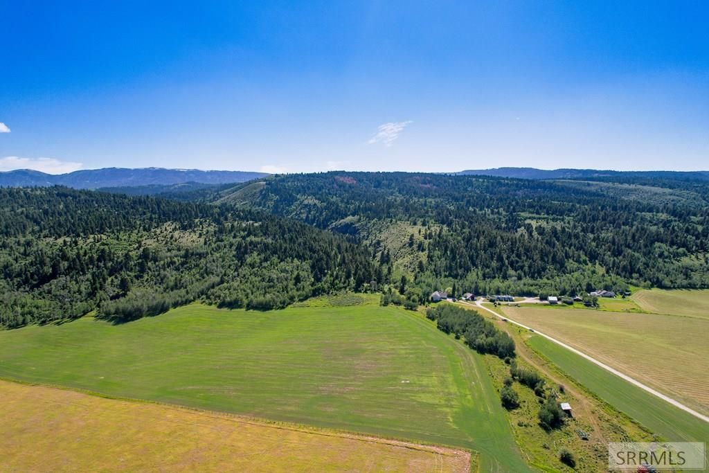 Image 4 of property listing at 3090 N 8000 W, Tetonia, ID 83452