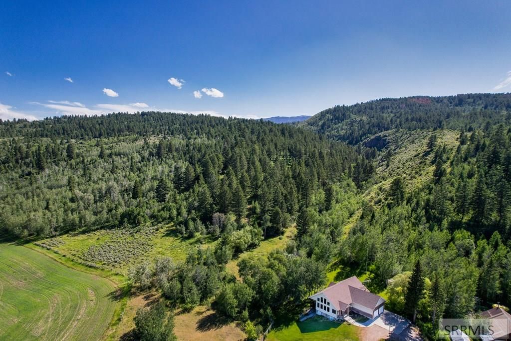 Image 5 of property listing at 3090 N 8000 W, Tetonia, ID 83452