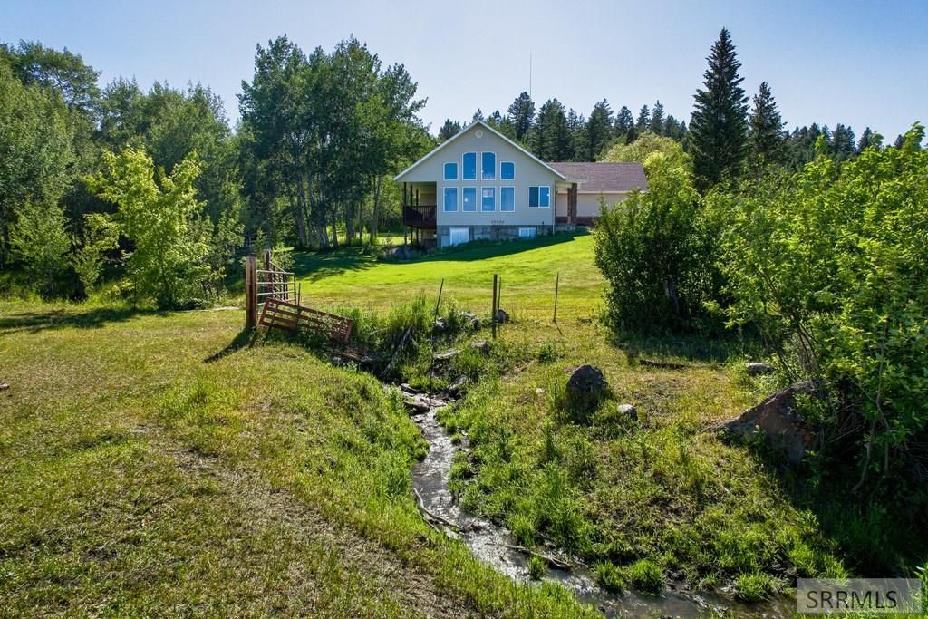 Image 9 of property listing at 3090 N 8000 W, Tetonia, ID 83452