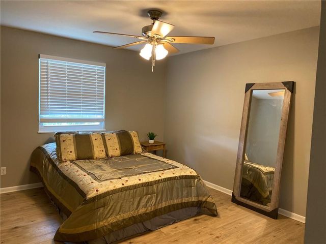 6202 Robinson Street 3, Overland Park, KS 66202