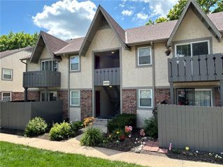 6202 Robinson Street 3, Overland Park, KS 66202
