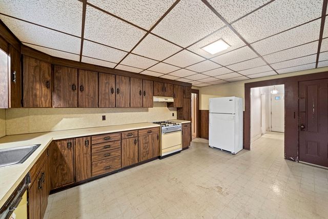 40 Broadway, Quincy, MA 02169