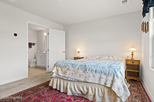 2042 Parow Lane NW, Calabash, NC 28467