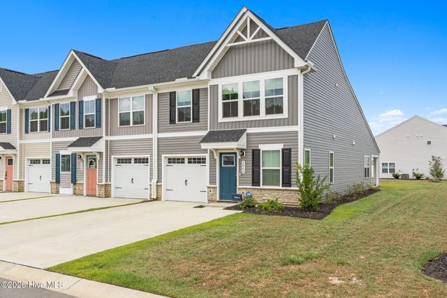 2042 Parow Lane NW, Calabash, NC 28467