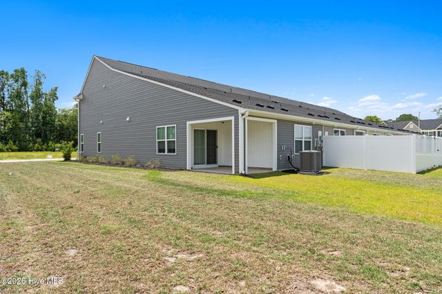 2042 Parow Lane NW, Calabash, NC 28467