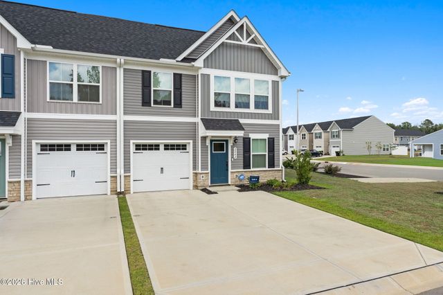 2042 Parow Lane NW, Calabash, NC 28467