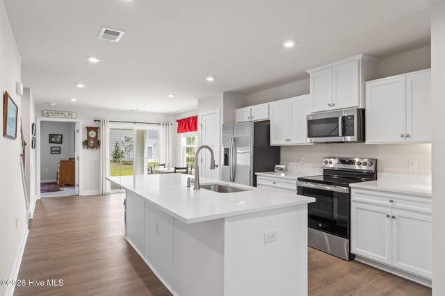 2042 Parow Lane NW, Calabash, NC 28467