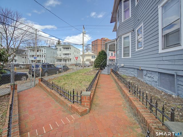 373 Wood Avenue 1st Floor, Bridgeport, CT 06605