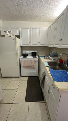 16790 NE 14th Ave 112, Miami, FL 33162