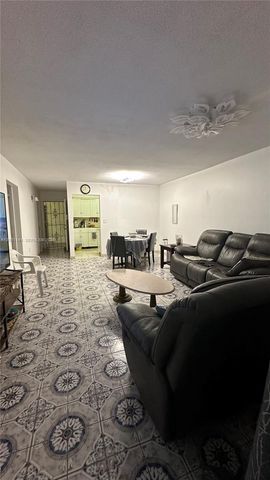 16790 NE 14th Ave 112, Miami, FL 33162