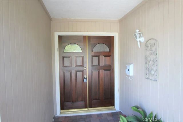 1067 Cheyenne Street, Costa Mesa, CA 92626