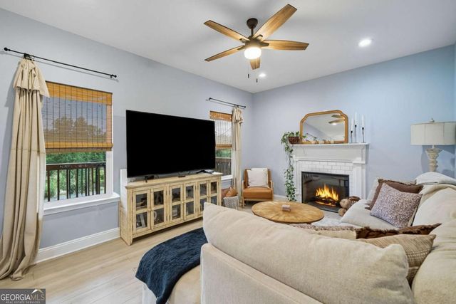 204 North Avenue, Nelson, GA 30151