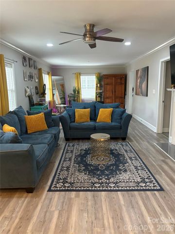310 N Highland Street, Gastonia, NC 28052