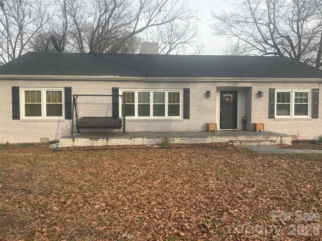 310 N Highland Street, Gastonia, NC 28052