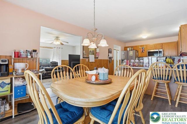 704 Avenue, Stroudsburg, PA 18360