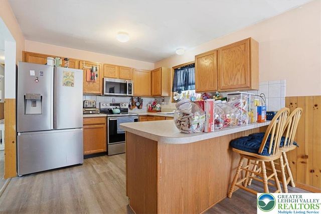 704 Avenue, Stroudsburg, PA 18360