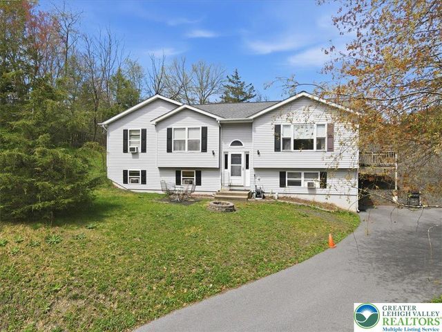 704 Avenue, Stroudsburg, PA 18360