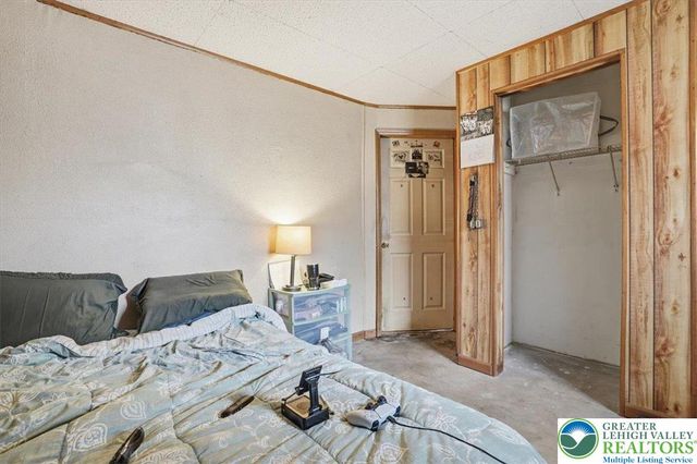 704 Avenue, Stroudsburg, PA 18360