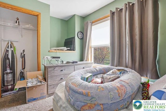 704 Avenue, Stroudsburg, PA 18360