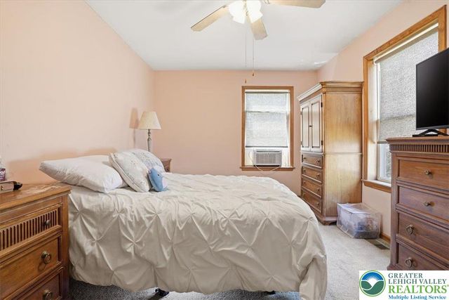 704 Avenue, Stroudsburg, PA 18360
